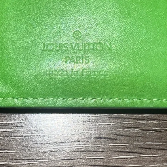 Louis Vuitton Monogram Green Vernis Kisslock Wallet - Picture 9 of 16